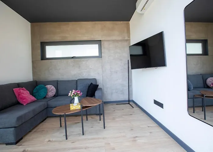 Mi Filoxenia 1 Aglantzia